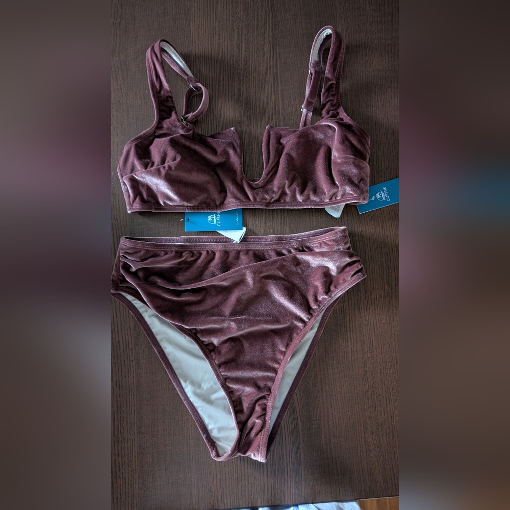 NWT Cupshe Purple Velvet Bikini Set Swimsuit Ruched Bottom Adjustable Top Deep V - Picture 2 of 6